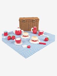 Josiah oetjen aka jojo is a former collegiate basketball player at cincinnati christian university. Picnic Basket With Wooden Food Jojo Maman Bebe