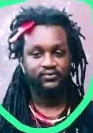 Way u see dis guy way in mot duty lek in mama in kaka hole dae cus na  stage, know say in don tire na de 🎤🤔🤔, we bin tell u say