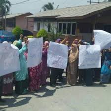 Sosok guru merupakan seseorang yang sangat berarti bagi kita. Guru Smk Ketereh Mahu Pengetua Ditukarkan