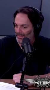 Mark Oliver Everett of THE EELS shares about the time he sang