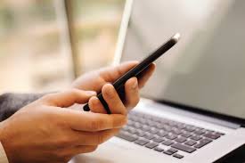 Multitasking in the workplace: useful or destructive?