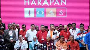 Sekiranya pakatan harapan dan parti pribumi bersatu malaysia masih tidak boleh didaftarkan, saya berharap agar parti pribumi bersatu malaysia tumpang parti amanah negara dan bukannya dap. Kesilapan Besar Kerajaan Pakatan Harapan