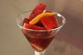 Recette De Nage De Rhubarbe Et Fruits Rouges Au Basilic Facile Et Rapide Fruits Fruits Rouges Recette