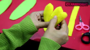 Cara membuat gelang bunga mawar dari kain flanel ini adalah cara yang sudah kami sederhanakan. Diy Cara Membuat Bunga Tulip Dari Flanel Youtube Bunga Tulip Kain Flanel Tulip