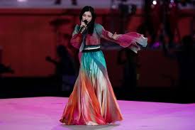 Buổi lễ diễn ra trong vòng hơn 2 giờ đồng hồ, tuy rằng không nhiều các màn trình diễn hoành tráng, đầy ý nghĩa như lễ khai mạc, nhưng mang một bầu không. 4c3z93knsnakrm