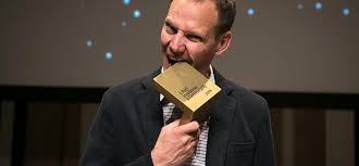 Ő ma az ország legjobb, legrátermettebb, legértelmesebb humoristája. Bodocs Jotekonykodott Esti Ujsag Hirek Es Bulvar Minden Mennyisegben