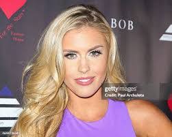 Kayla Reid's Instagram, Twitter & Facebook