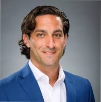 300+ "Pensiero" profiles