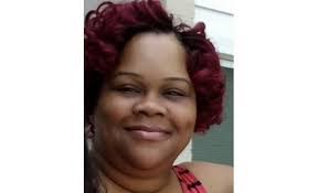 Roxanne Walton's Instagram, Twitter & Facebook