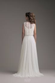 Vediamo ora cinque tipologie di abito da sposa avorio da cui farsi ispirare. Abito Da Sposa Crop Top Online Couture Hayez Milano Boutique On Line