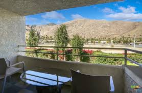 This location is somewhat walkable so some errands can be accomplished on foot. 464 S Calle Encilia A4 Pscondos