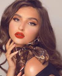 Hair and makeup artists needed for charity portraits