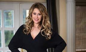 Linda király is the second eldest of four children of musician tamás király. Kiraly Linda Fogyasa Most Mar Nagyon Latvanyos Well Fit