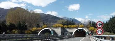 Naselje se nalazi na nadmorskoj visini od 1293 m. Galleria Prapontin Autostrada A32 Torino Bardonecchia Regolatori Di Flusso Luminoso Per La Galleria Prapontin Autostrada A32 Torino Bardonecchia Reverberi Enetec