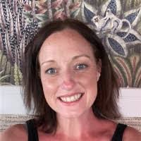 Kim Hardman's Instagram, Twitter & Facebook