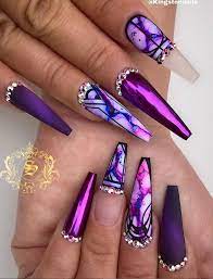 While purple and pink are put together, from light pink to dark purple, they look particularly bright. 6 Nail Matte Coffin Purple Purple Nail Designs Purple Acrylic Nails Purple Nails