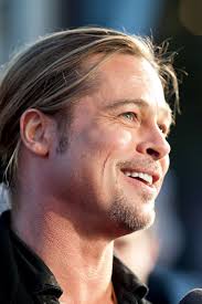 Benvenuti e bentornati nel mio canale.oggi vi porto un altro tutorial, e nello specifico andiamo a vedere come eseguire un taglio uomo sfumato . Come Tagliare I Capelli A Un Uomo Tutto Cio Che Serve Vogue Italia