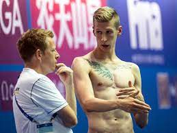 Florian wellbrock schwamm an den medaillen vorbeifoto: Schwimm Wm Dsv Bietet Gefrustetem Wellbrock Hilfe An