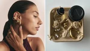 Kourtney Kardashian and Rosie Huntington-Whiteley's Australian Personal  Shopper