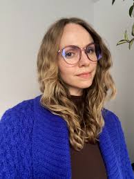 Dana Barrington's Instagram, Twitter & Facebook