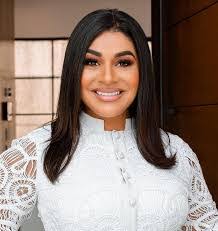 Mai Gardner's Instagram, Twitter & Facebook