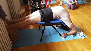 Dwi Pada Viparita Dandasana Yoga Con Silla Yoga Sillas