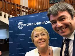 La nueva vida de Marcelo Mena en EE.UU., el ministro "protegido" de  Bachelet