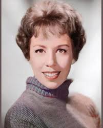 誰かこの伝説の女優を覚えている? まあ、彼女は現在91歳、まだ彼女ははい、あなたは正しく読んだように見える。ナインティワン Check the 1st  comment👇