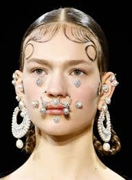 Mi Raza Por Givenchy