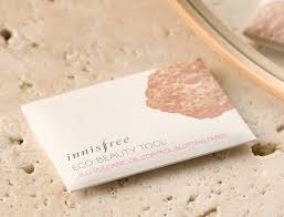 Produk face paper ini juga menjadi salah satu favorit banyak orang. 10 Rekomendasi Blotting Paper Yang Ampuh Hilangkan Minyak Di Wajah