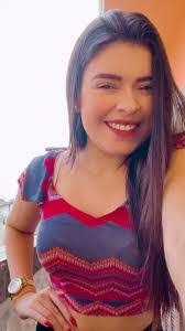 Ellen Kerr's Instagram, Twitter & Facebook