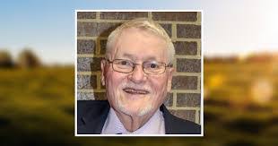 Nellie Dennis's Instagram, Twitter & Facebook