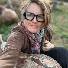 Several hundred people gathered in Tallahassee to honor John Thrasher, a  former FSU president and House Speaker who died at age 81.