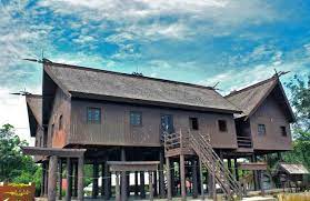 Banyak Yang Menarik Yuk Kenali Lebih Dekat Rumah Adat Suku Dayak