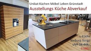Der angebotspreis bezieht sich auf die reinen holzteile ohne einbaugeräte und stein arbeitsplatte und versteht sich inkl. Nieburg Musterkuche Insel Kuche Ausstellungskuche In Neustadt Von Unikat Kuchen