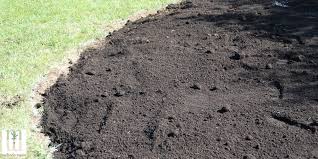 Topsoil prices range from $10 to $50 per yard, fill dirt costs $5 to $25 per yard, and the cost of sand is $15 to $50 per yard, including delivery. What S The Difference Between Topsoil Compost And Potting Mix Milorganite