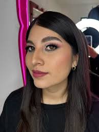 Diana Colunga Makeup DOLLS BR