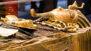 The Enigmatic Tomb of King Tutankhamun - Love Egypt Tours