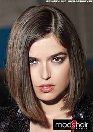Frisuren Bilder Glatter Sleek Look Bob Mit Seitenscheitel Frisuren Haare Haarschnitt Bob Bob Frisur Haarschnitt