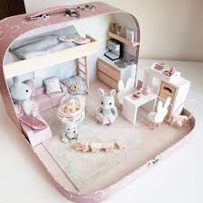 Blog Skattich Dollhouses Jouets Faits Maison Diy Maison Poupee Maison De Poupee