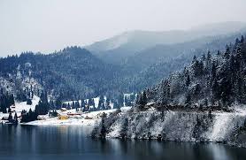 Lacul de pescuit colibita are o suprafata de 320ha si adancimi de pana la 90m. Colibita Bistrita