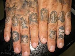 Design options tattoos on the fingers. Finger Tattoos Designs Ideas And Pictures Tatring Tattoos Piercings