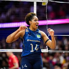 Brasil sofre, mas bate o Japão na estreia da 3ª etapa da Liga das Nações Feminina de vôlei