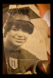 Restore old picture of deceased mom?