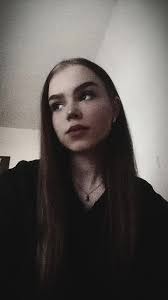 Vanessa Bittner (@pomiedzy.zdarzeniami)