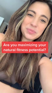 Claire Knox (@knoxfittok)