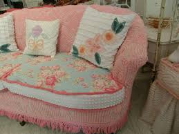 Classically, chenille bedcovers were called bedspreads. Shabby Chic Sofa Slipcovered With Vintage Chenille Bedspreads And Roses Fabrics Shabby Chic Style Living Room Boston By Donna Thomas Vintage Chic Furniture Houzz Au