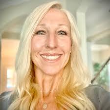 Earlene Patton's Instagram, Twitter & Facebook