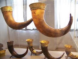 Horns were used both as everyday drinking vessels, as well as during important gatherings, festivities and rituals. Viking Drinking Horns Danish National Museum Viking Drinking Horn Vikings Norse Vikings