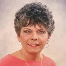 Stephanie Macomber's Instagram, Twitter & Facebook